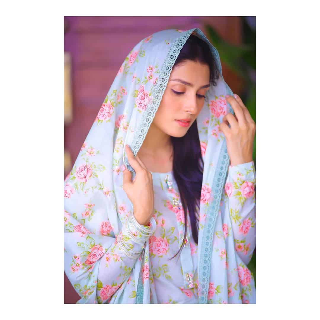 Latest Beautiful Clicks of Ayeza Khan