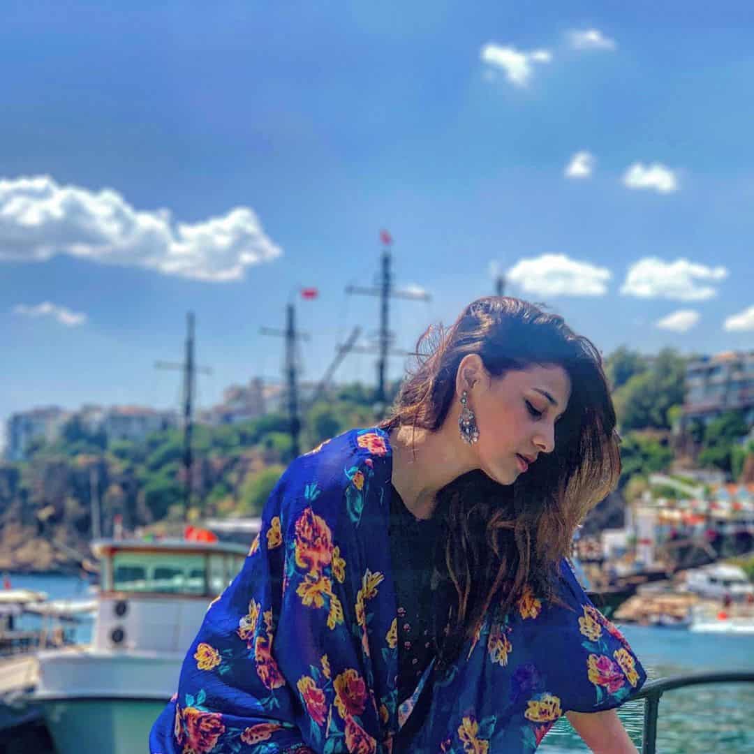 Gorgeous Actress Hina Altaf Enjoying Vacations in Antalya Turkey