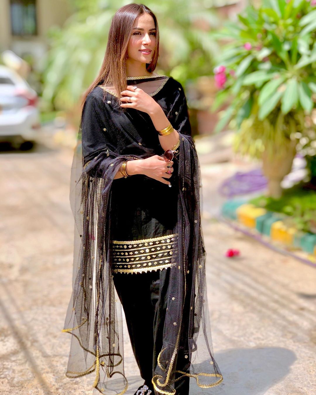 Latest Beautiful Clicks of Gorgeous Actress Nimra Khan