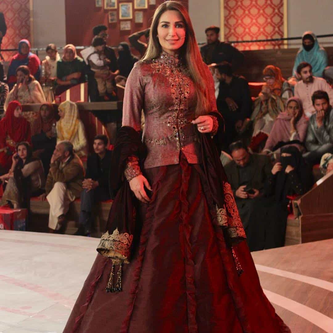 Latest Clicks of Beautiful Actress Reema Khan in a Recent Event