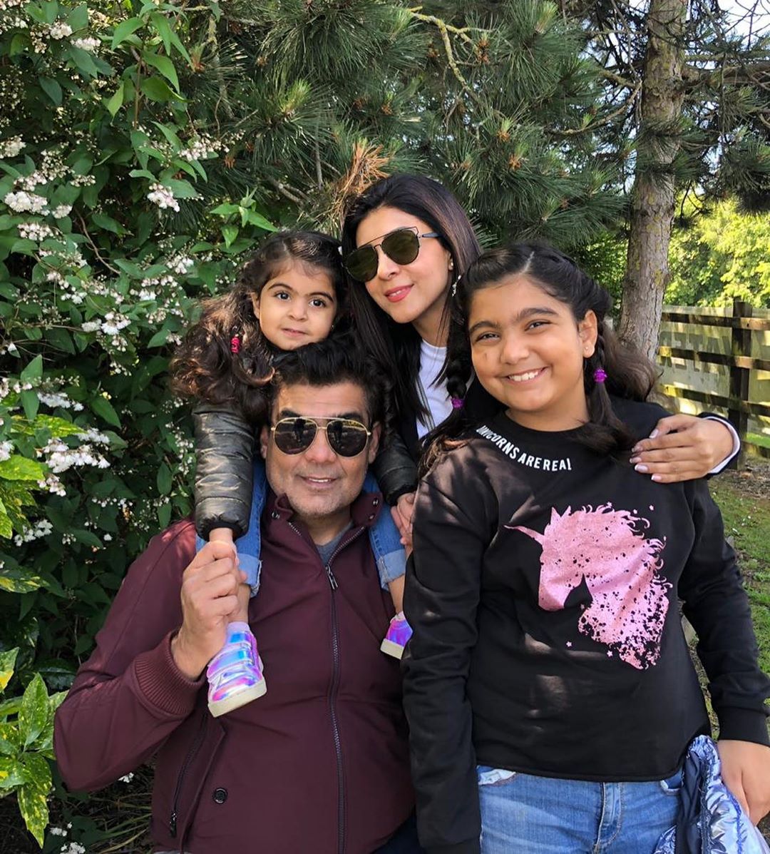 Salman Iqbal Vacationing with his Beautiful Wife Sonya Khan & Kids