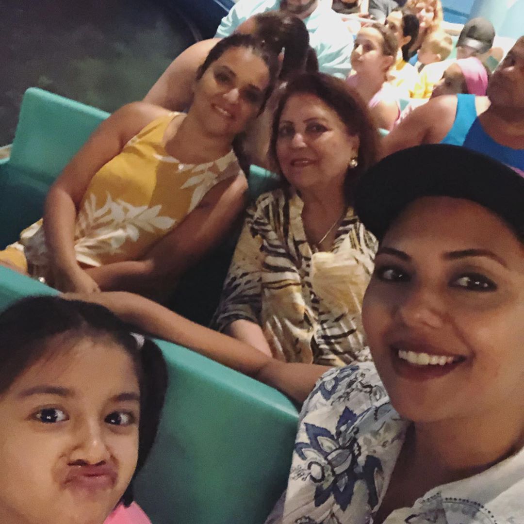 Sunita Marshal Enjoying Her Vacations with Kids in Disneyland