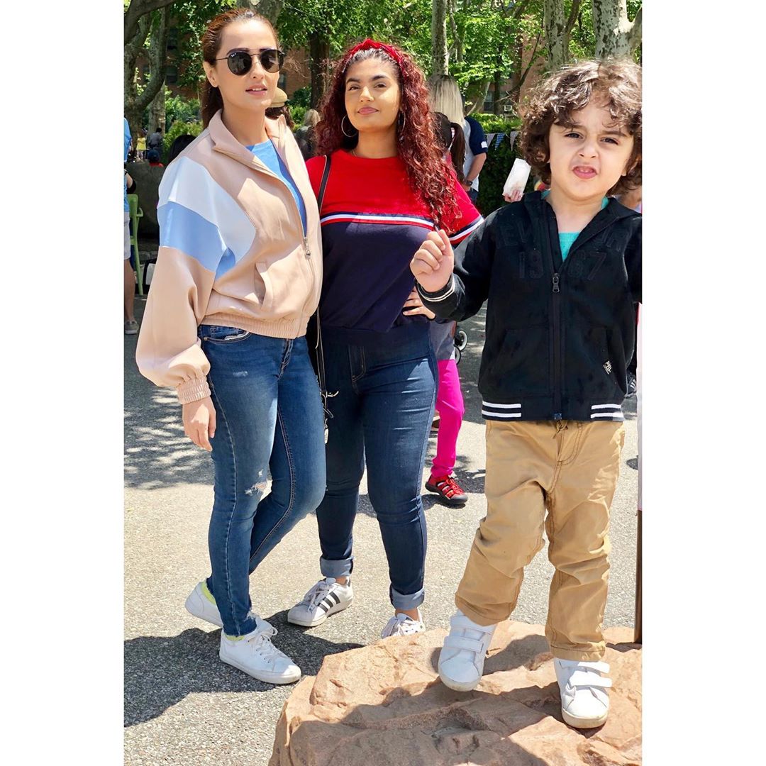 Latest Pictures of Momal Sheikh with her Husband and Son