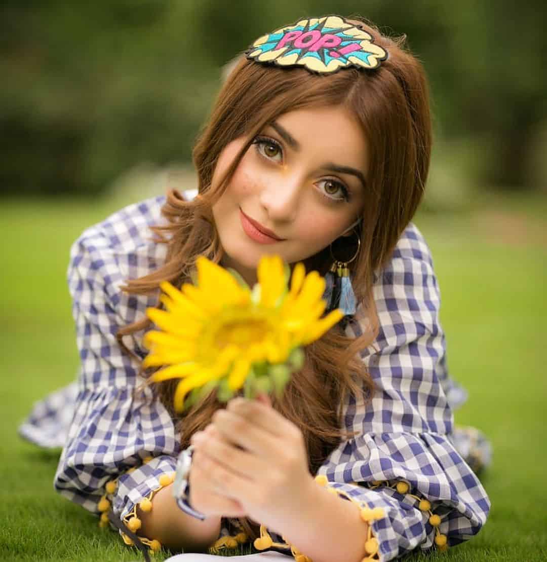 Beautiful Photo Shoot of Cute & Gorgeous Actress Alizeh Shah