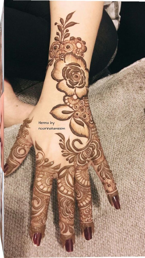 20+ simple mehndi design ideas to save for weddings and other occasions! |  Bridal Mehendi and Makeup | Wedding Blog