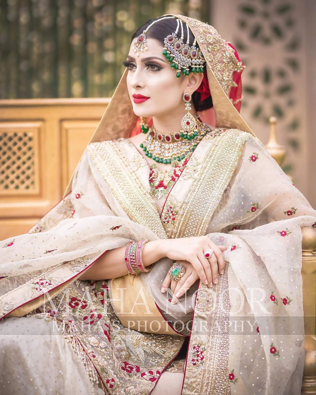 Ayeza Khan Bridal Photo Shoot 8