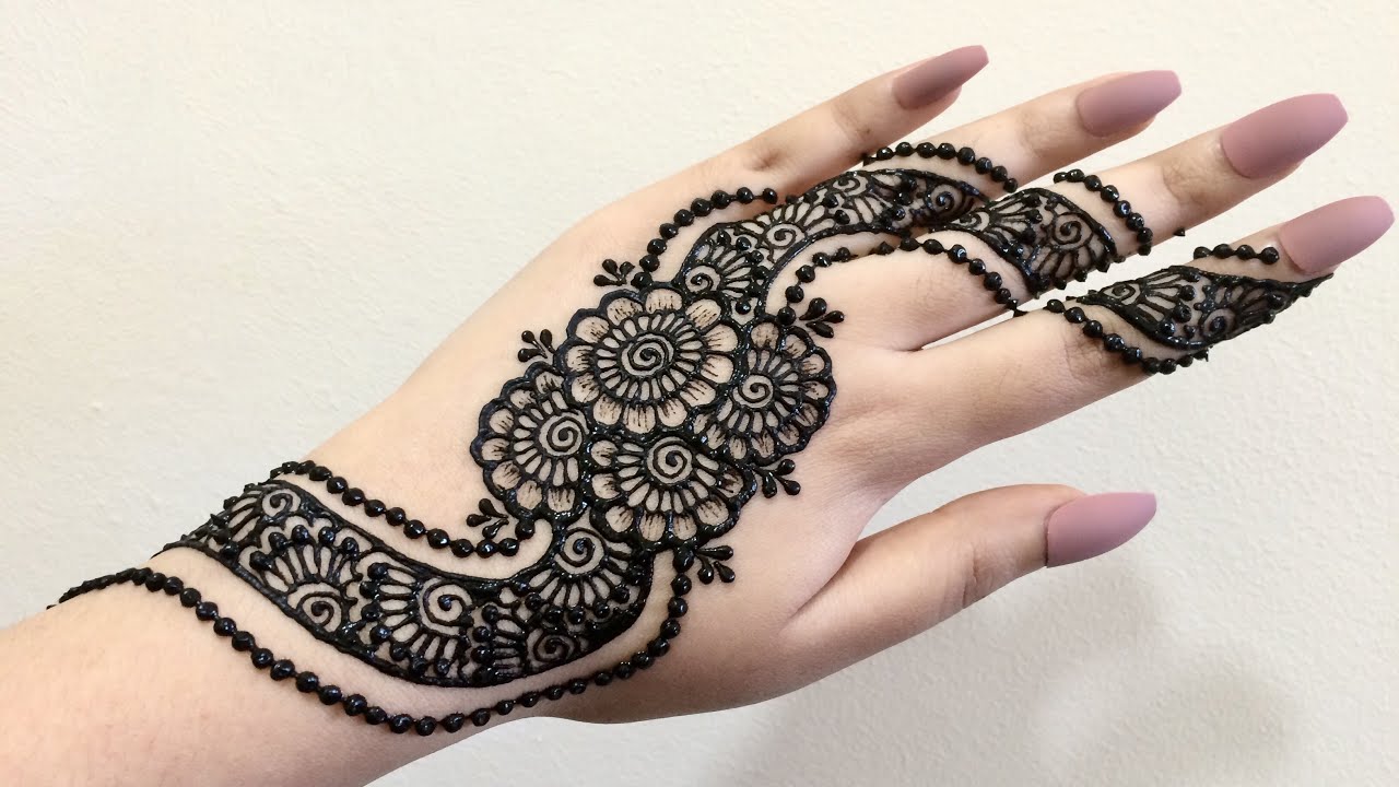 Black Mehndi Designs 4