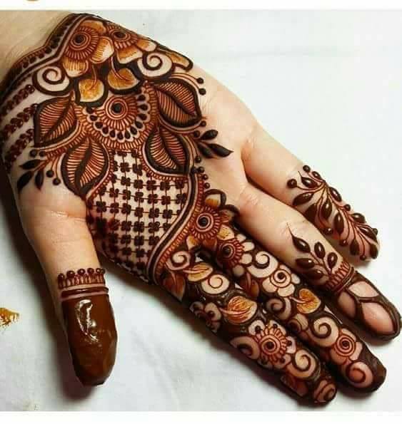 Criss Cross Mehndi designs 2