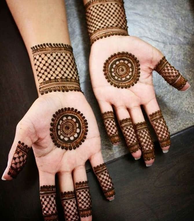 Criss Cross Mehndi designs 4