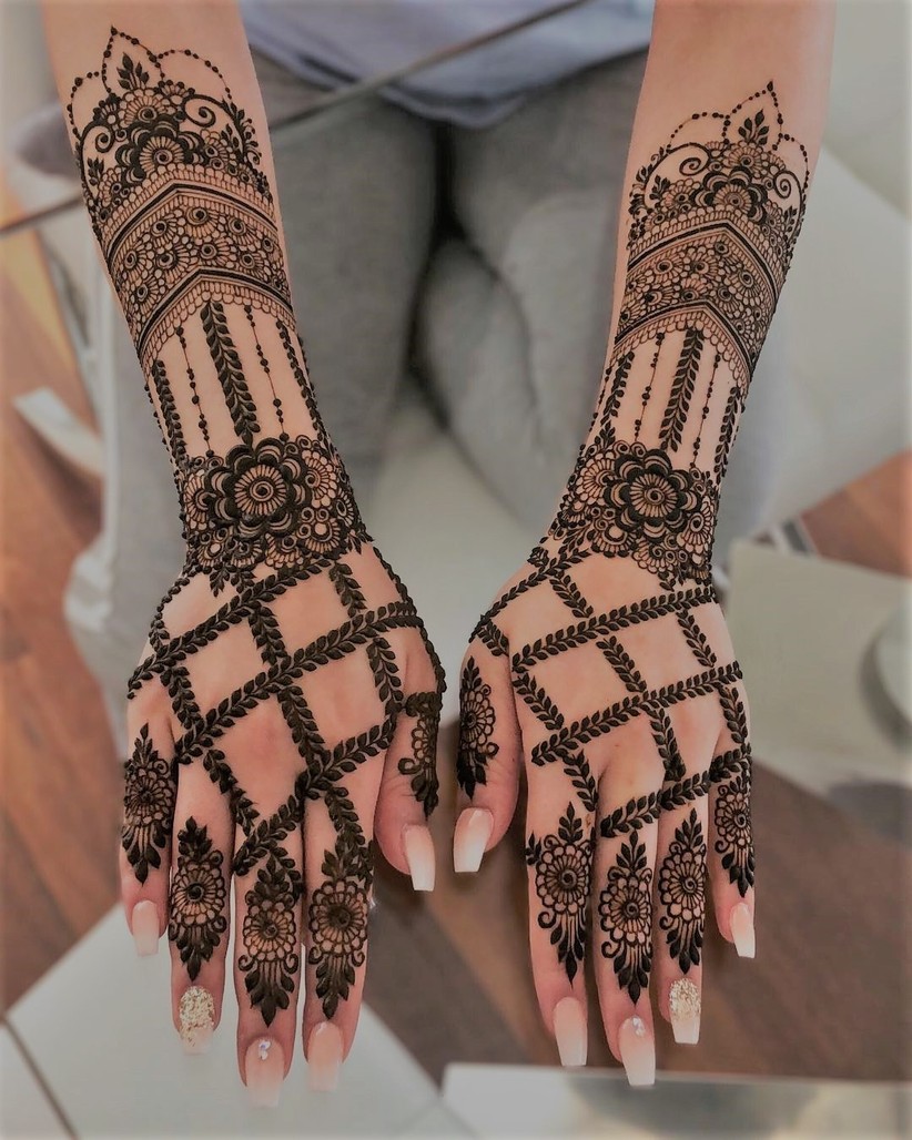 Criss Cross Mehndi designs 6