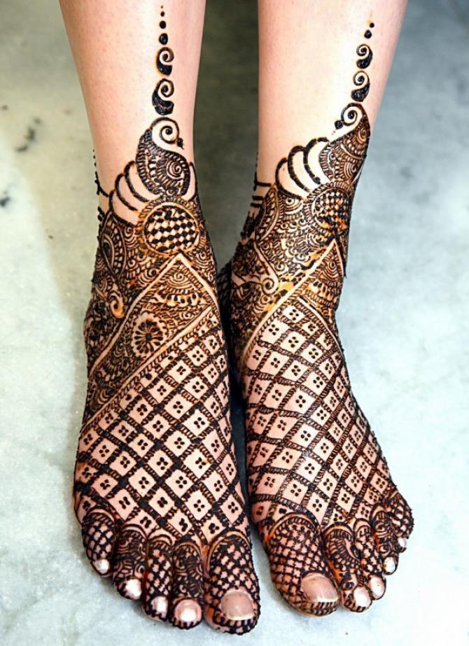 Feet Mehndi Designs 11