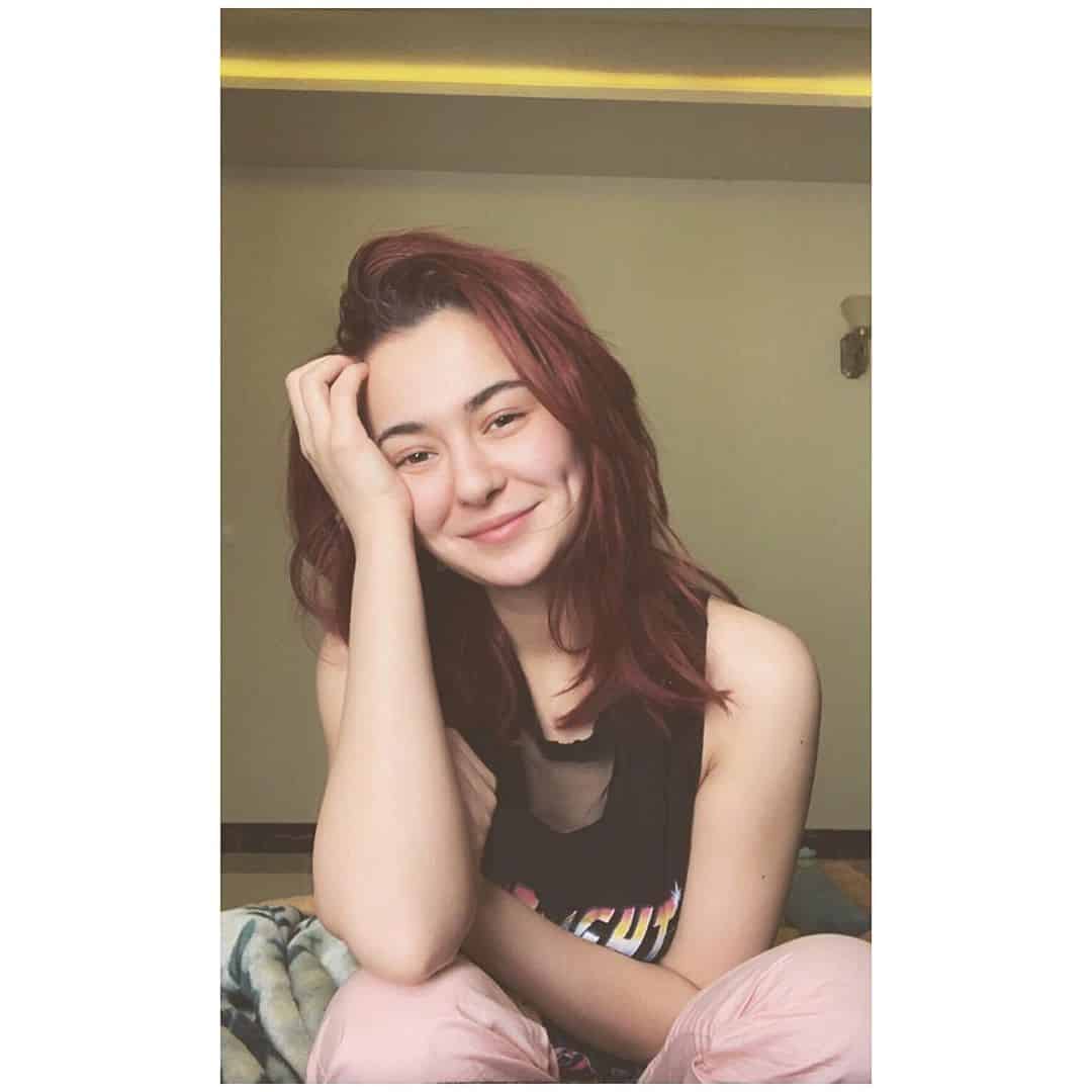 Some of the Beautiful Clicks of Cute Actress Hania Aamir