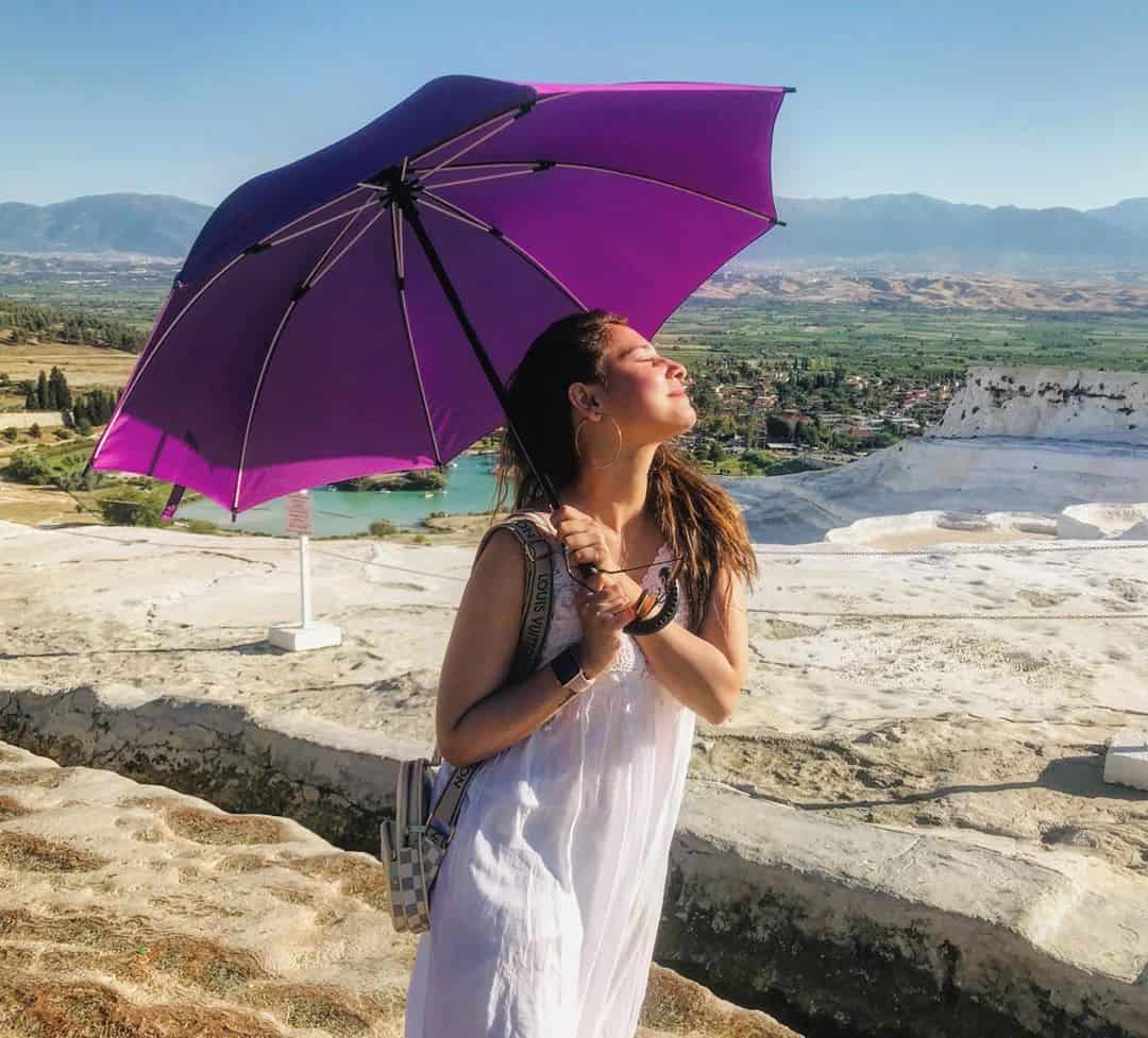 Latest Clicks of Beautiful Hina Altaf from Istanbul Turkey