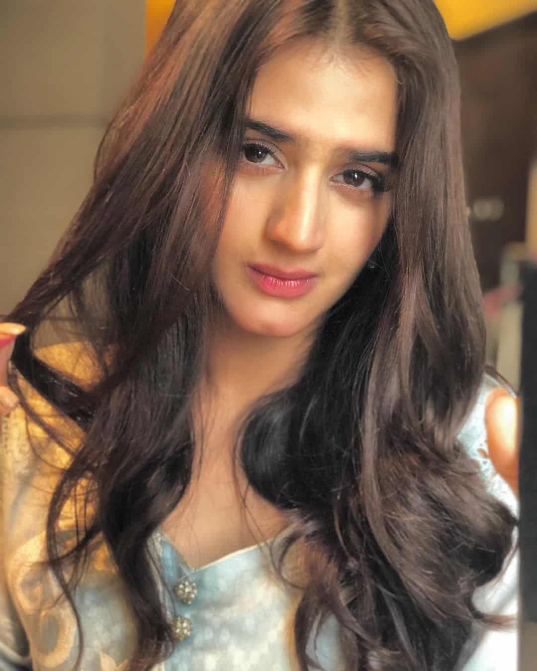 New Beautiful Clicks of Actress Hira Mani