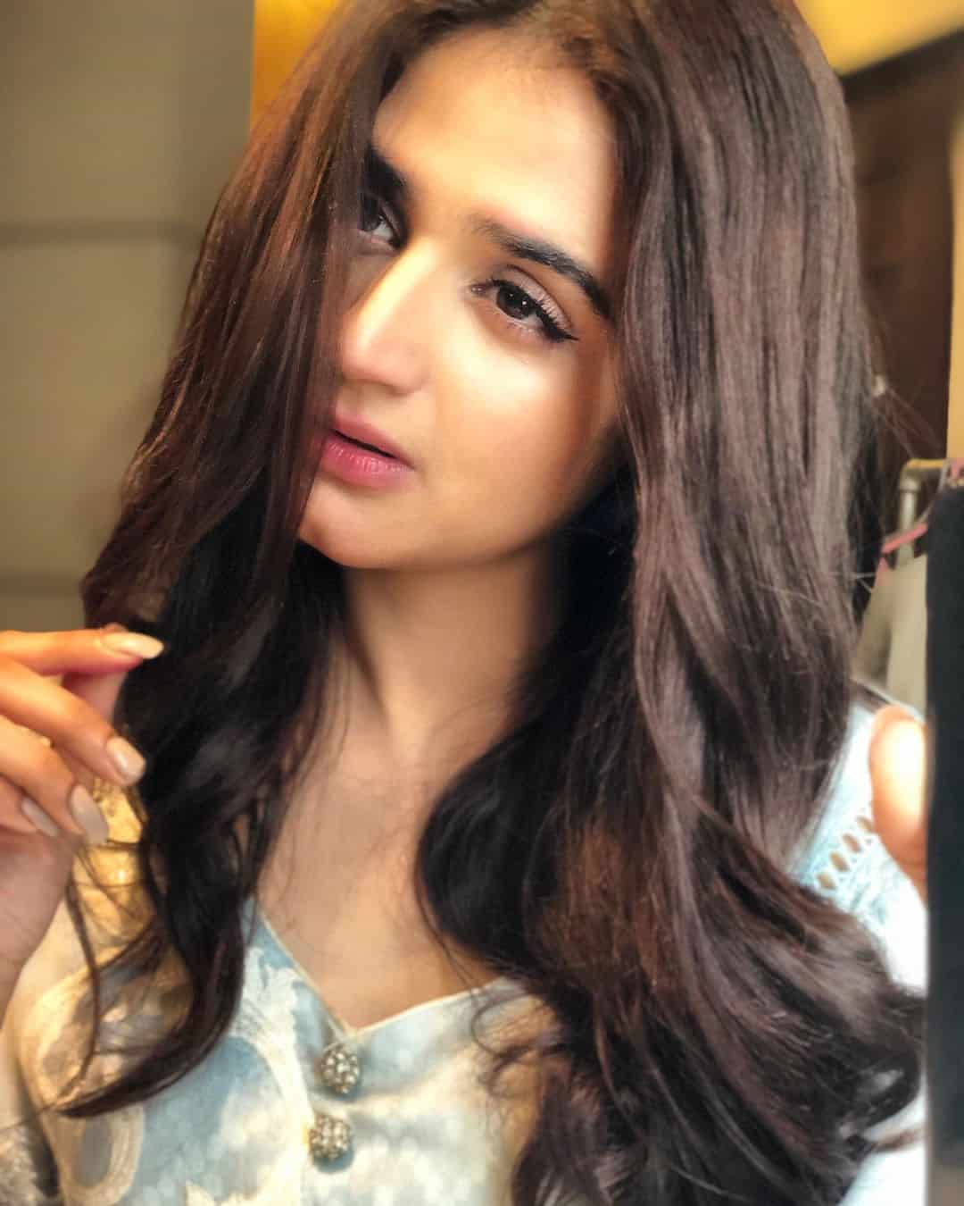 New Beautiful Clicks of Actress Hira Mani