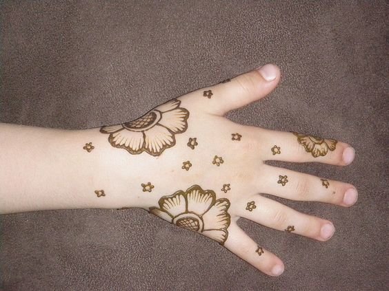 Kids Mehndi Designs 14