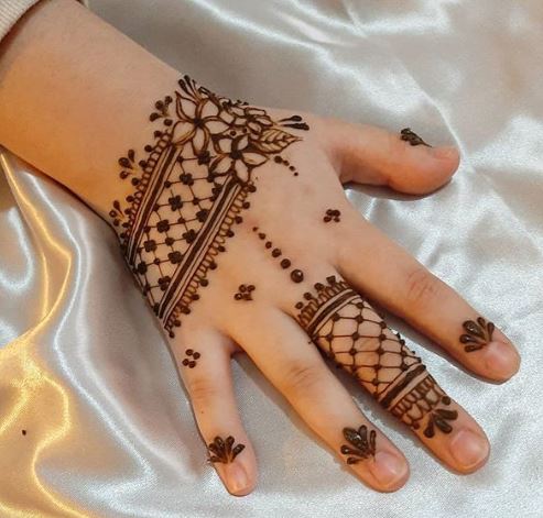 Kids Mehndi Designs 7