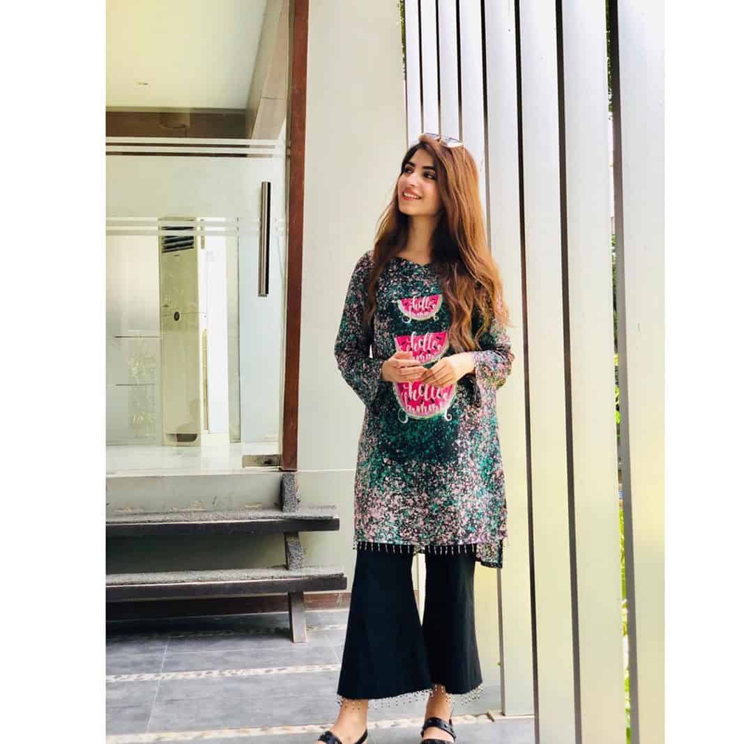 Beautiful Actress Kinza Hashmi's Latest Clicks