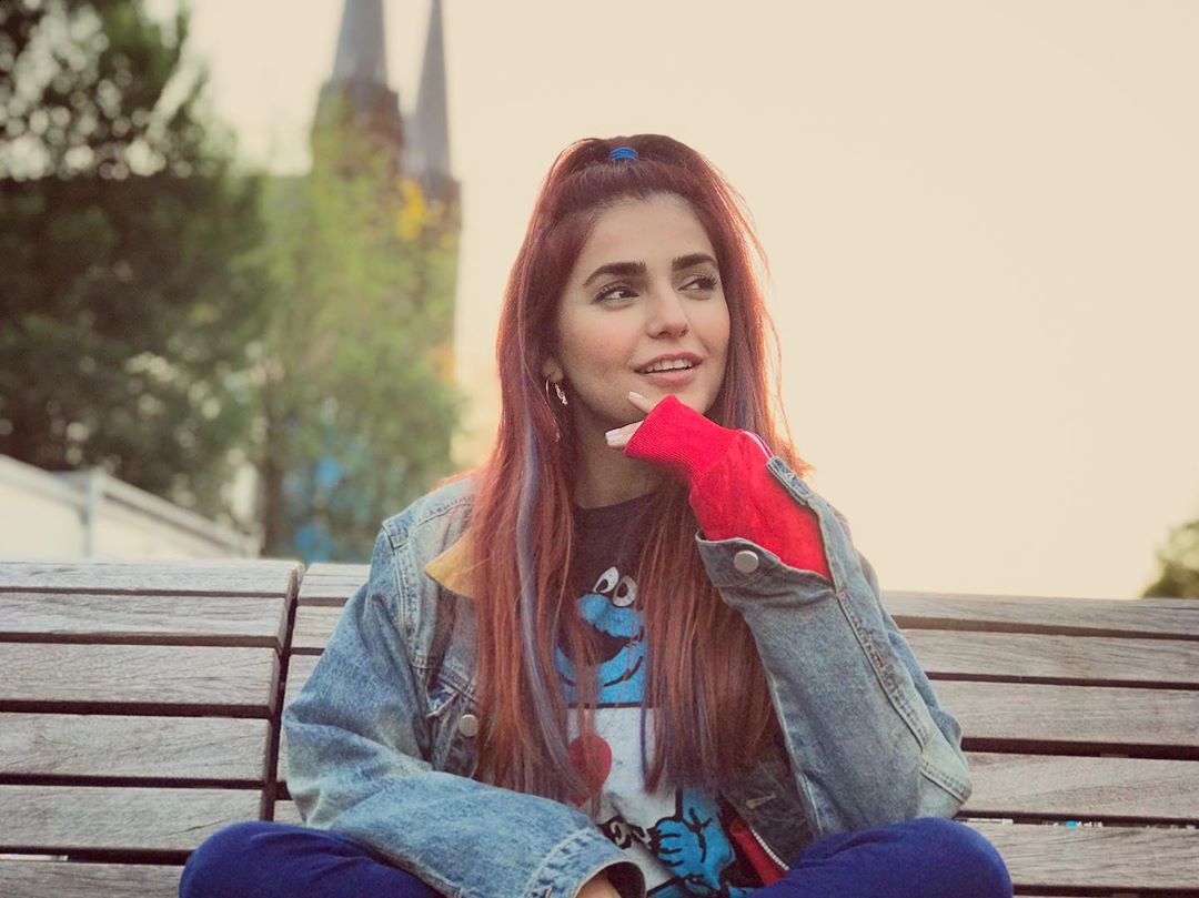 Momina Mustehsan 12