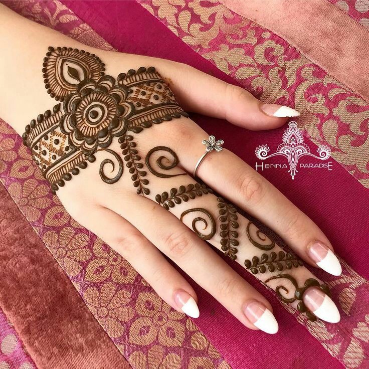 Ornamental mehndi designs 4