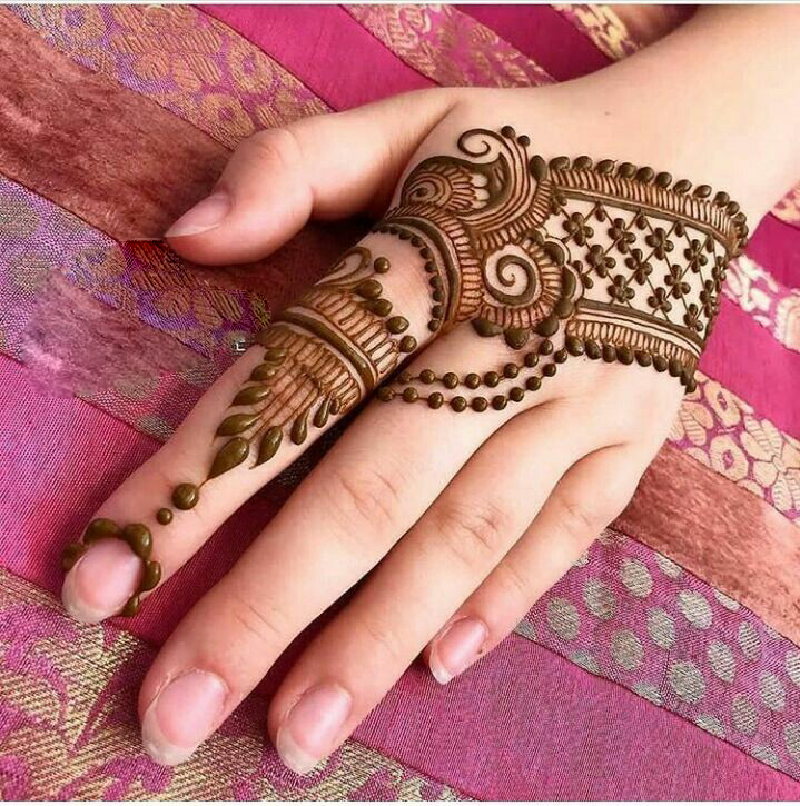 Ornamental mehndi designs 6