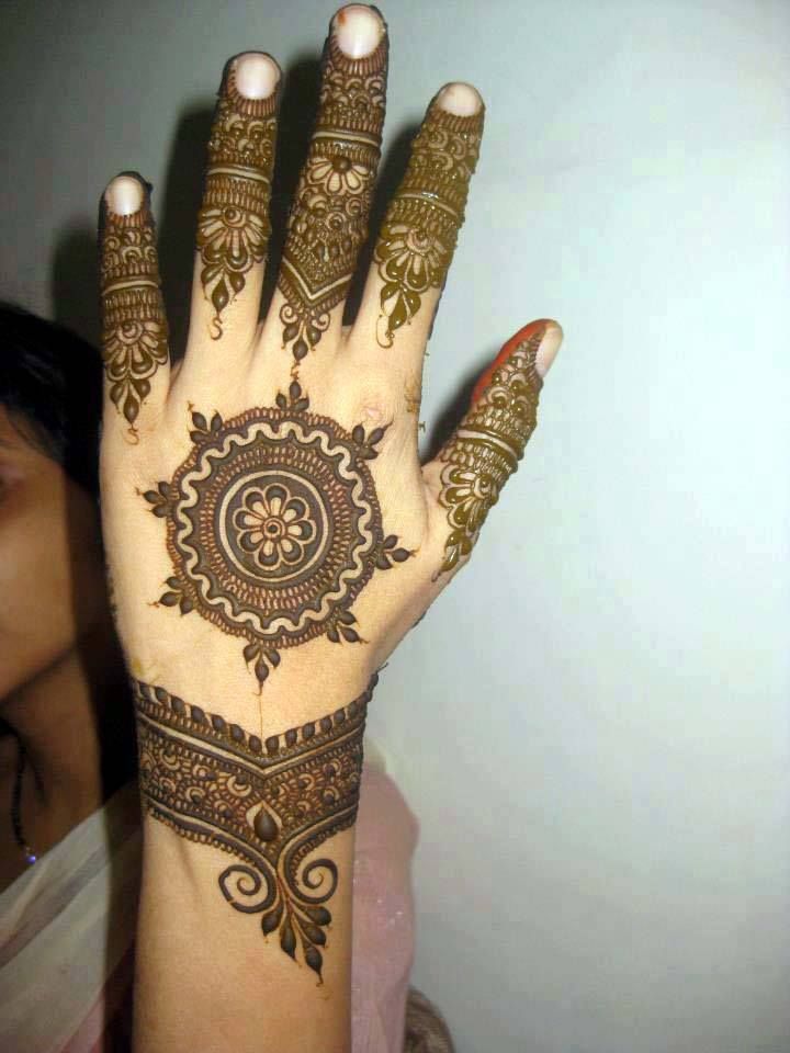 Pakistani Mehndi Design 12