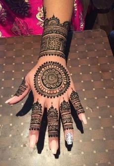 Pakistani Mehndi Design 16