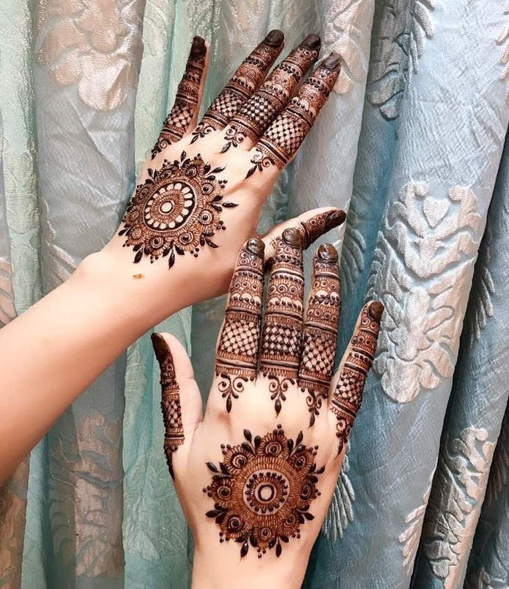 Pakistani Mehndi Design 17