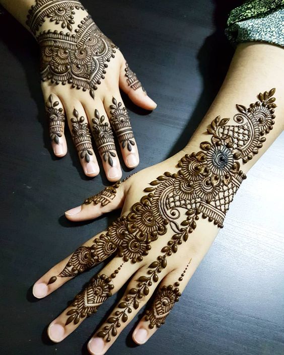 Pakistani Mehndi Design 29