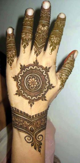 Pakistani Mehndi Design 3