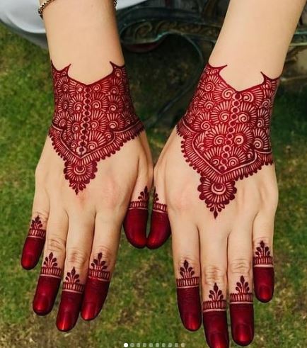 Red Mehndi Designs 11