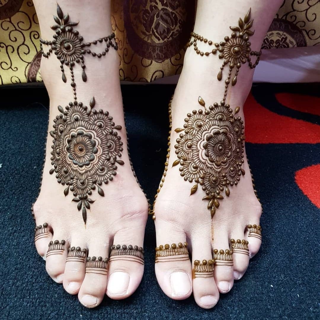 Bridal Foot Mehandi Design Services at best price in Noida | ID: 20642228162