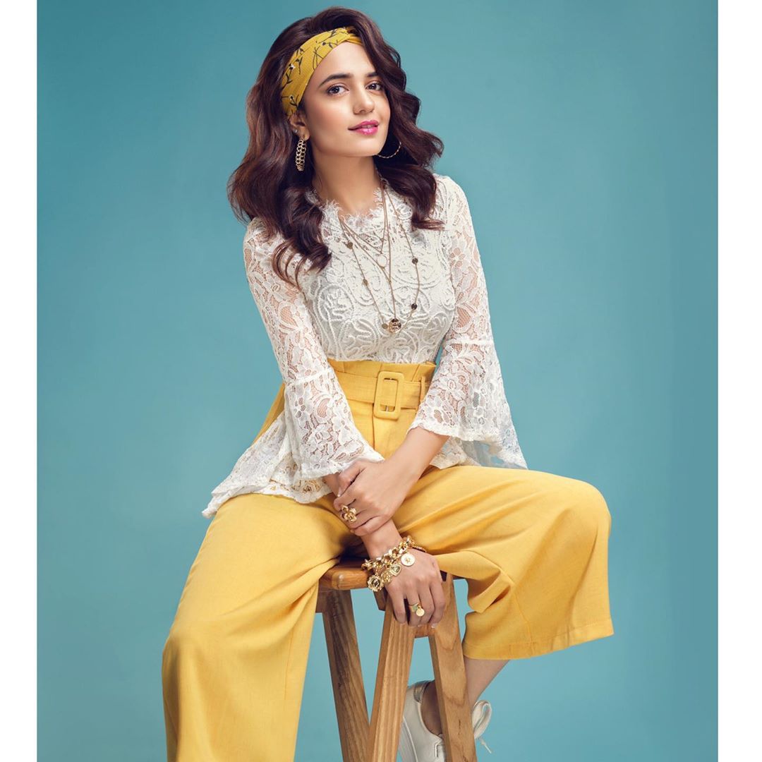 Latest Photo Shoot of Beautiful Actress Sumbul Iqbal