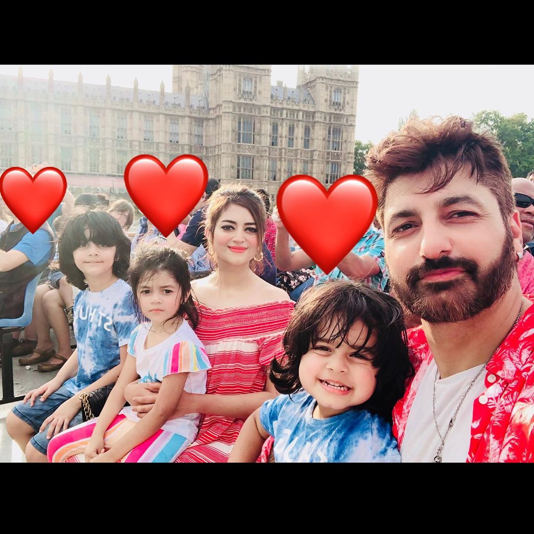 Syed Jibran Vacations With Famuly in Uk 4