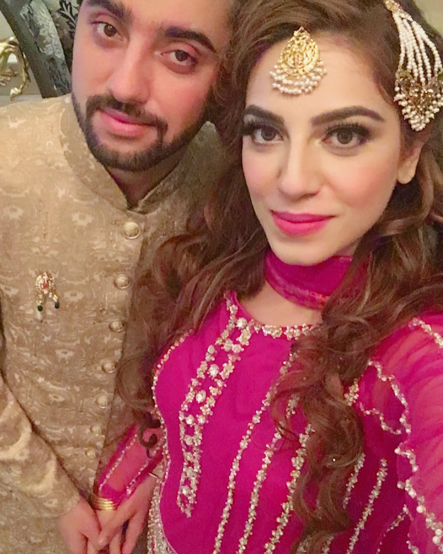 Beautiful Clicks of Singer Amanat Ali with his Wife Sarah