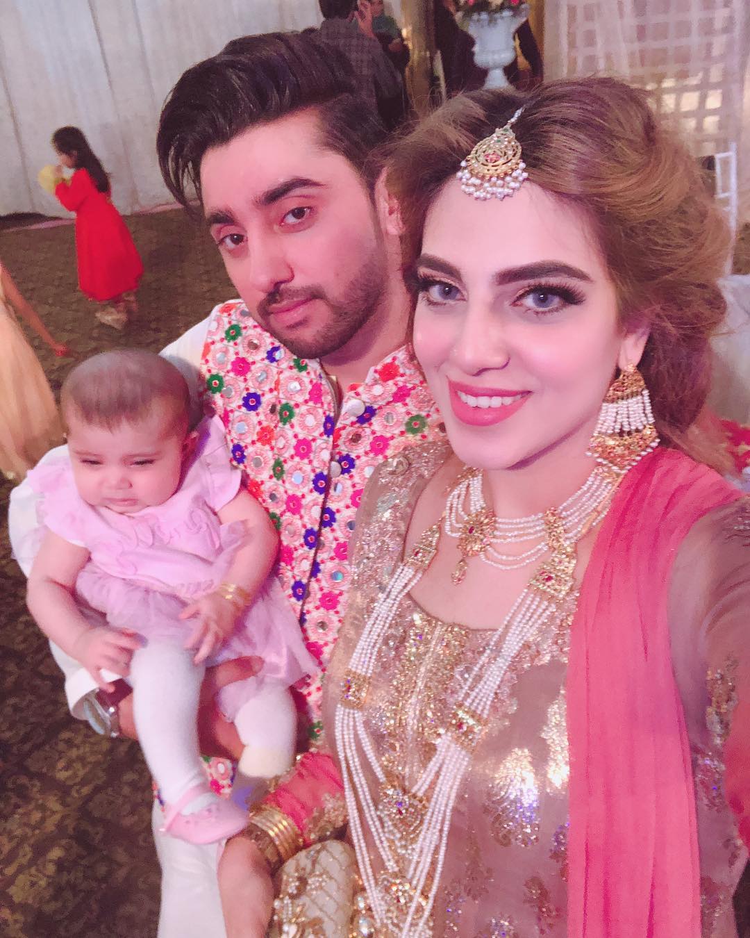 Beautiful Clicks of Singer Amanat Ali with his Wife Sarah