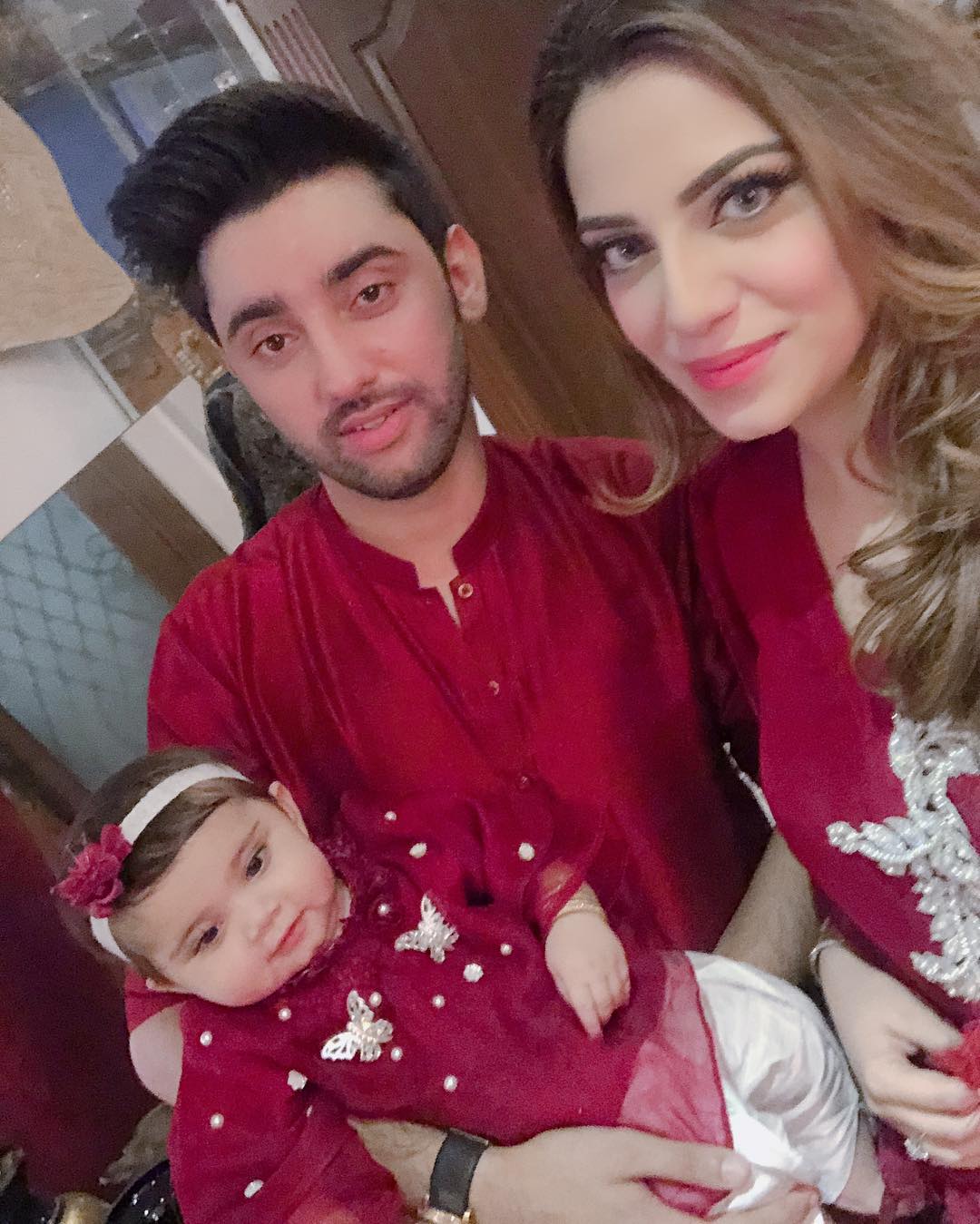 Beautiful Clicks of Singer Amanat Ali with his Wife Sarah