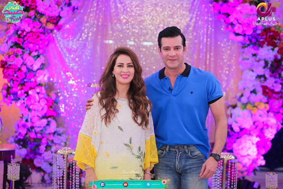 Beautiful Couple Moammar Rana with his Wife Mehnaz in Farah Morning Show