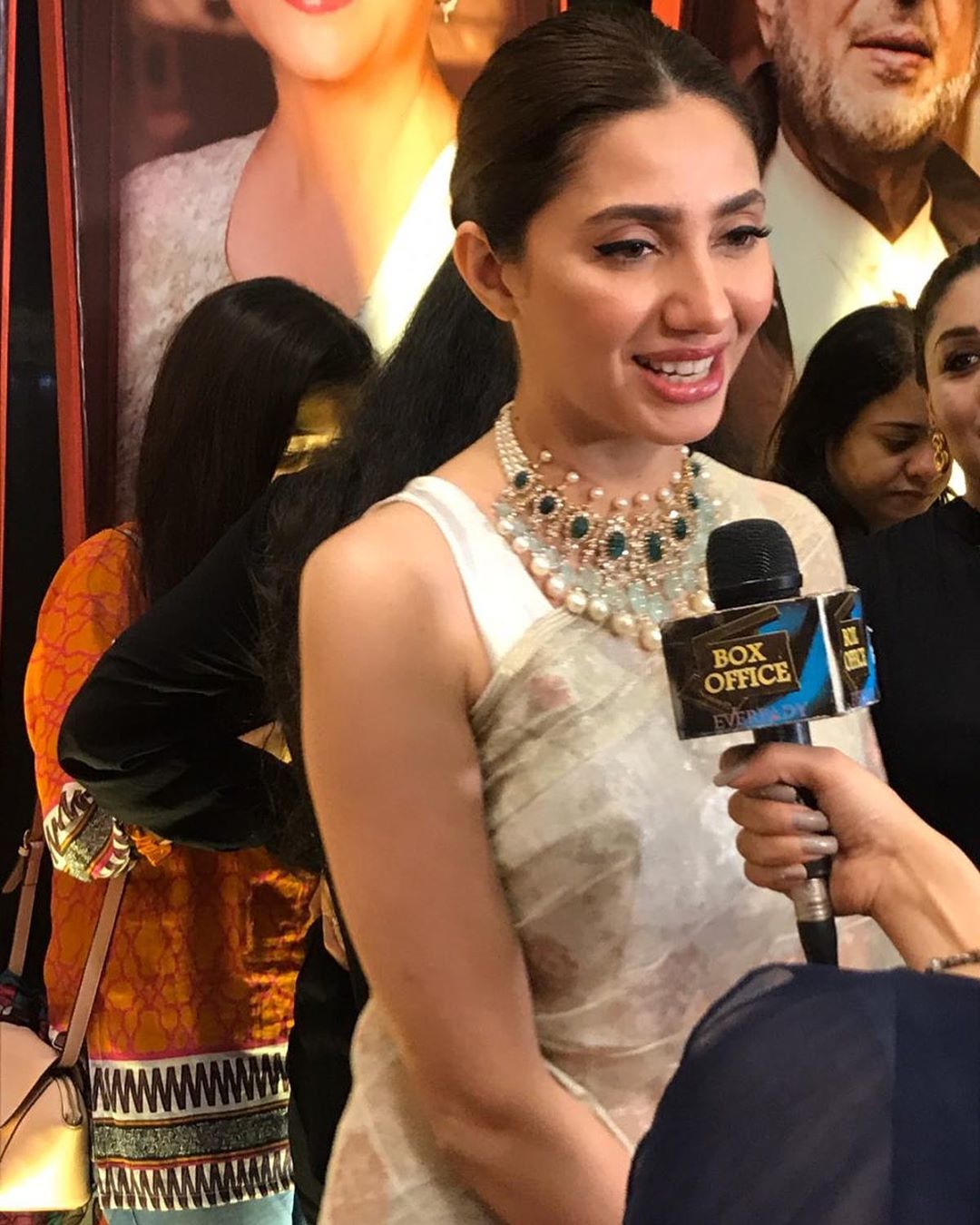 Gorgeous & Beautiful Mahira khan at the Trailer Launch of her Movie Super Star