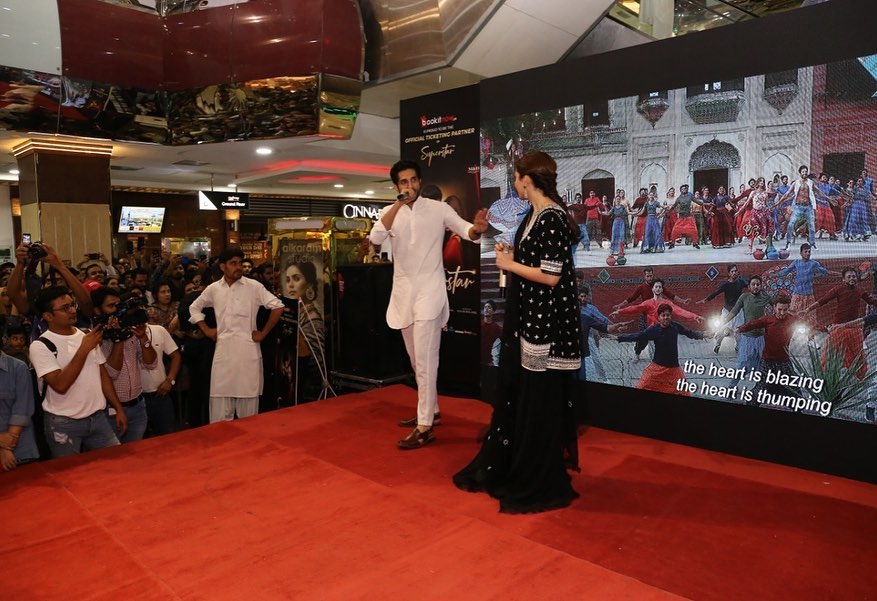 Mahira Khan & Bilal Ashraf at the Centaurus Mall Islamabad for Promotion of their Movie Superstar