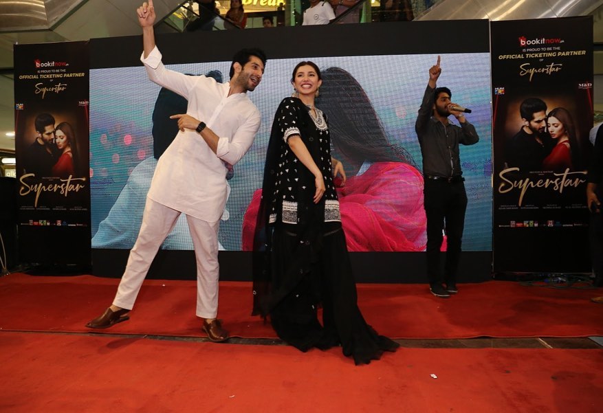 Mahira Khan & Bilal Ashraf at the Centaurus Mall Islamabad for Promotion of their Movie Superstar