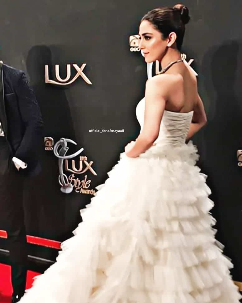 Actors Maya Ali and Sheheryar Munawar at Lux Style Awards 2019