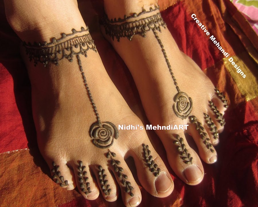 minimalistic Mehndi Design 10