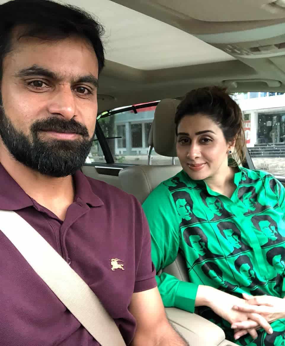 Mohammad hafeez and wife family 36