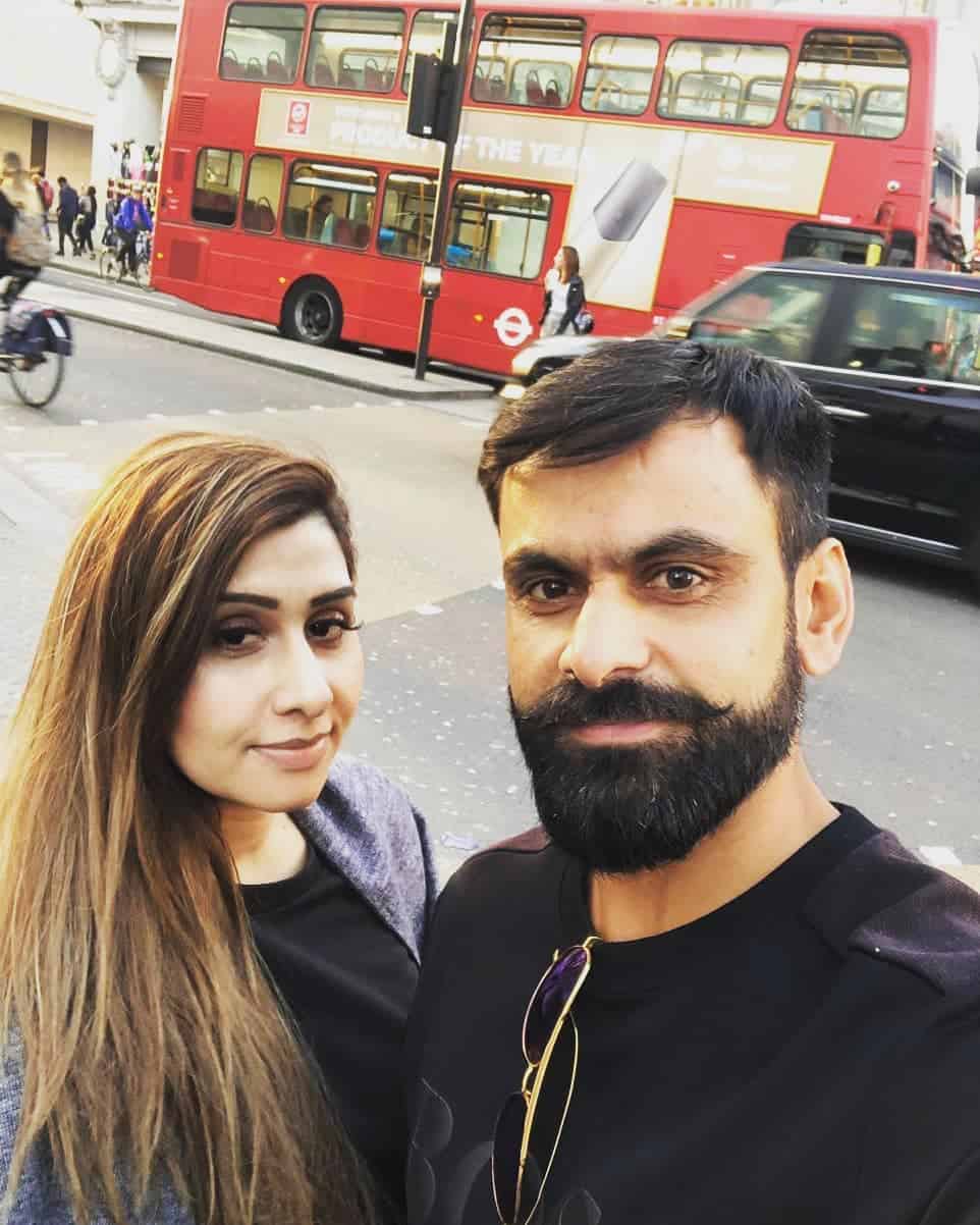 Mohammad Hafeez Wife and Family 22