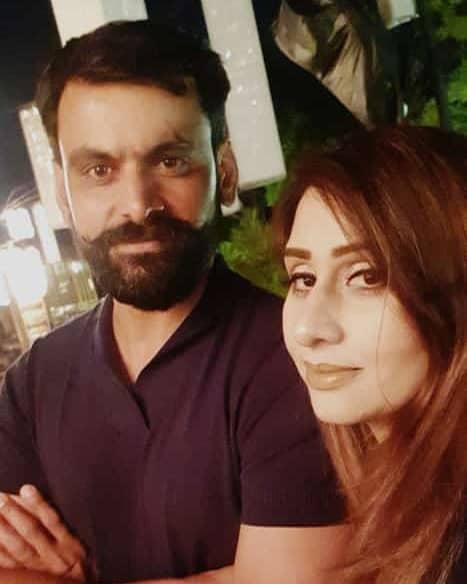 Mohammad Hafeez Wife and Family 10