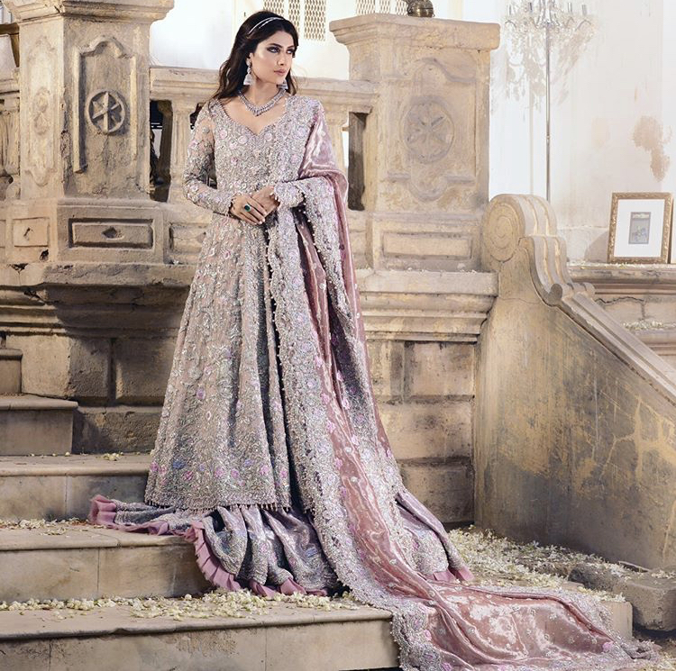 Latest Bridal Photoshoot Of Ayeza Khan | Reviewit.pk