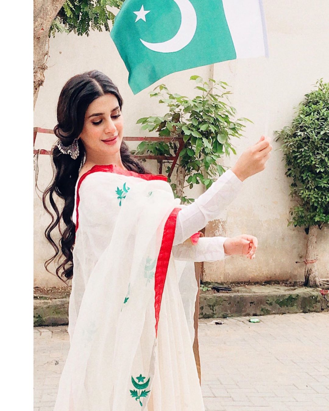 Celebrities on azadi 2019 16