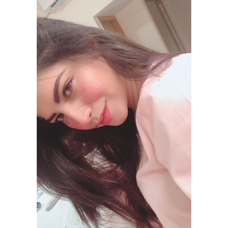 Neelum Muneer Khan 8