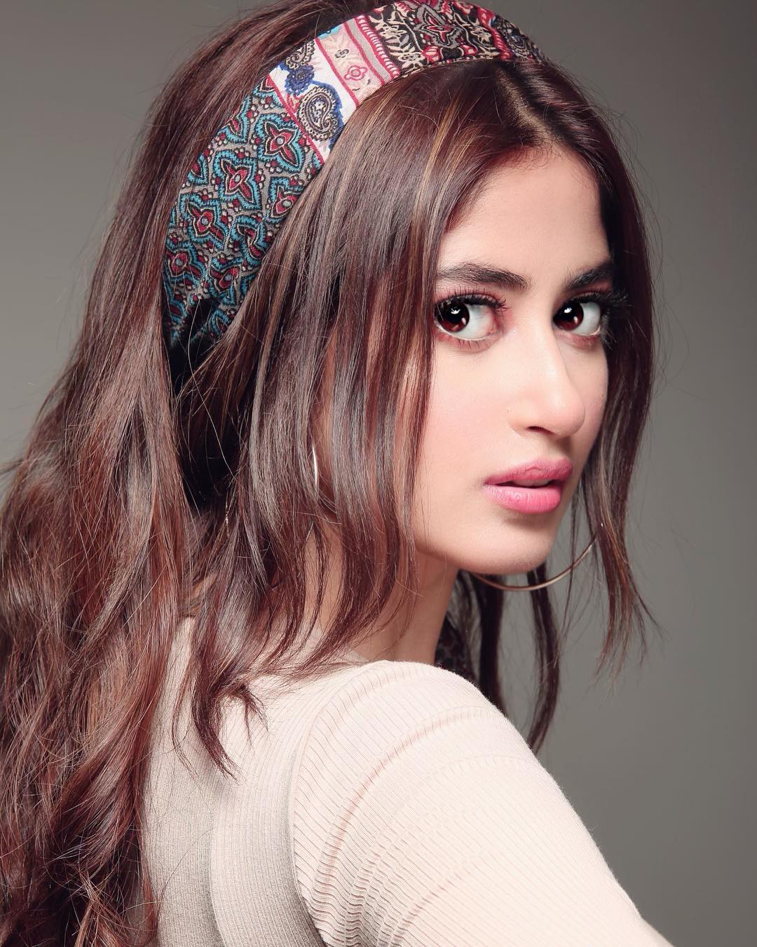 Latest Stunning Clicks Of Beautiful Actress Sajal Ali Reviewit Pk